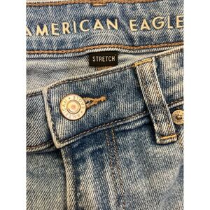 American‎ Eagle Womens Mom Jean Light Wash Ripped Distressed Size 4 Long